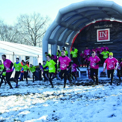 Podiumwagen Large huren, geschikt voor ieder evenement