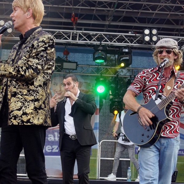 De Wannabiez uit Rotterdam De Wannabiez uit Rotterdam